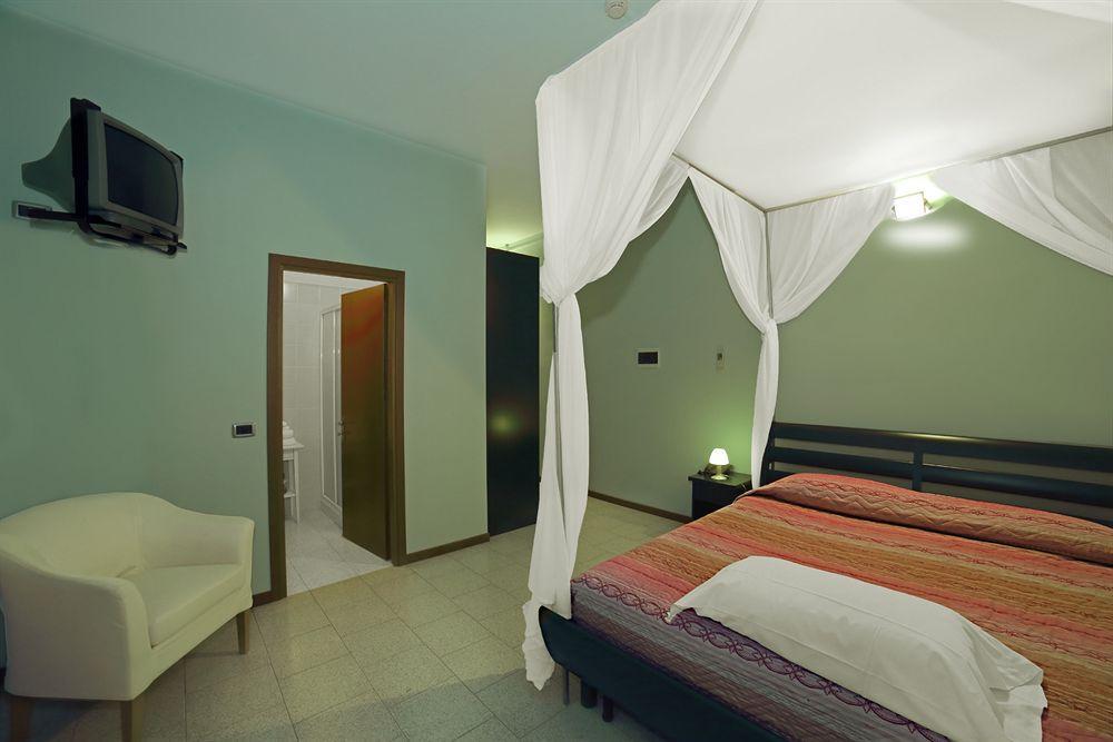 Hotel Aquamaris Sala Baganza Exteriér fotografie
